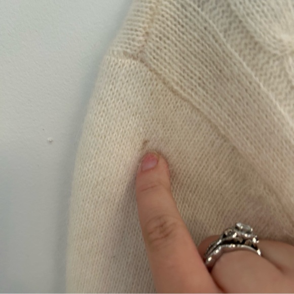 Vintage Yarnworks Womens L Ivory Knit Lambs Wool & Angora Blend Cardigan Sweater - Picture 5 of 9